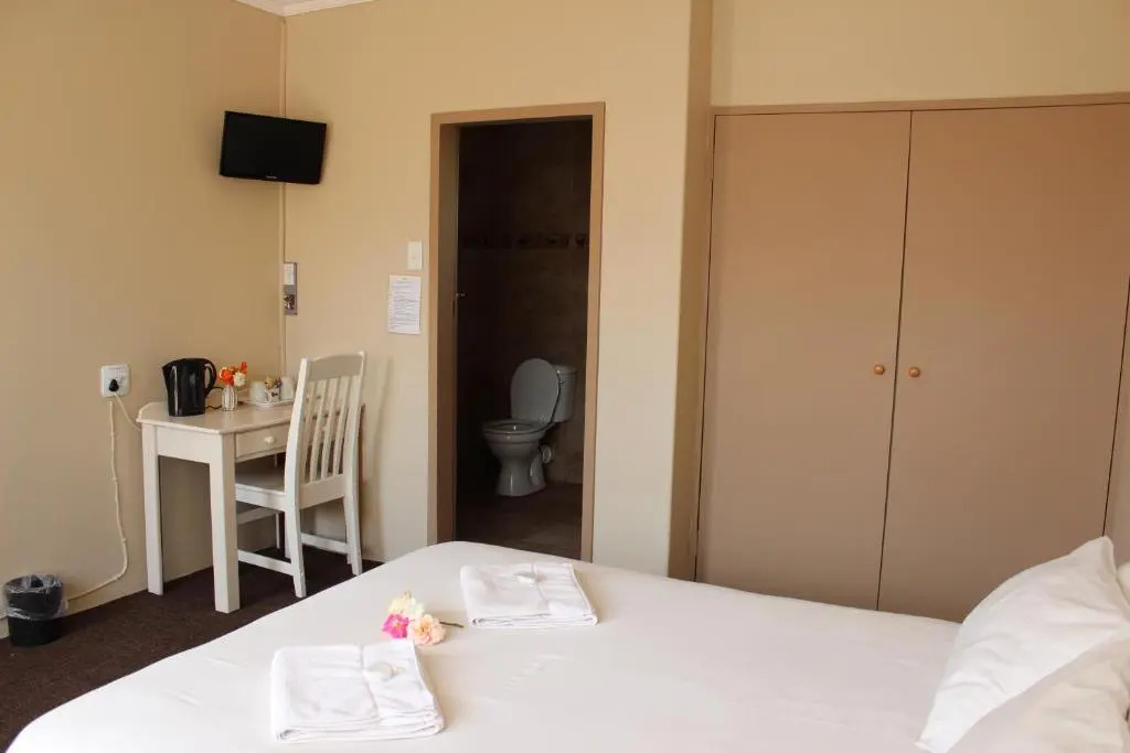 Travel Lodge