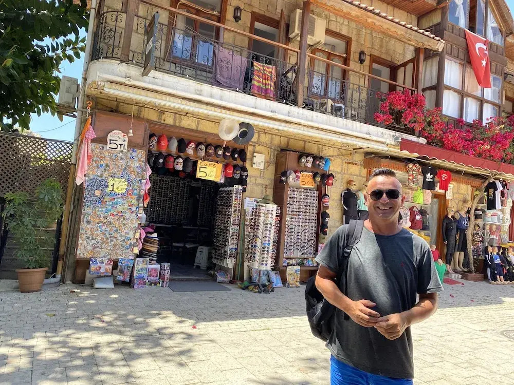 Antonios Hotel