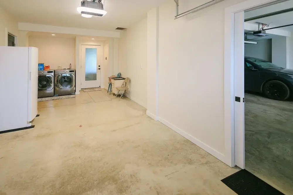 The Emerald House Ii 1 Bedroom Apts
