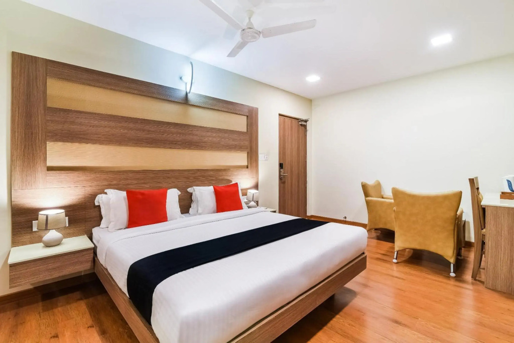 Super OYO Capital O 37664 Hotel Grand Plaza