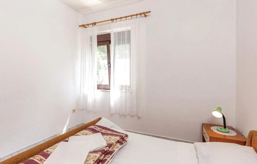 2 Bedroom Lovely Home In Novi Vinodolski