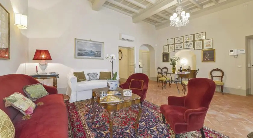 Topazia Halldis Apartment