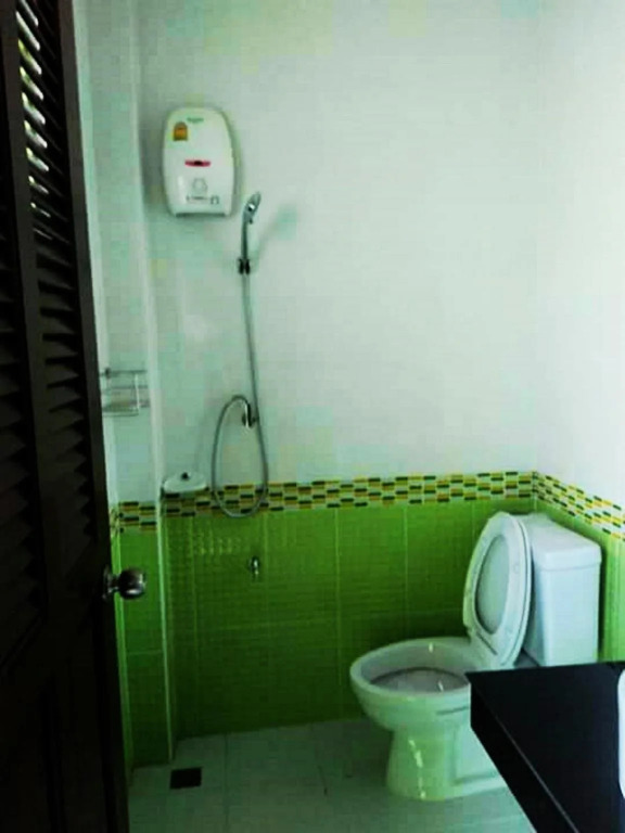 P & J Guesthouse