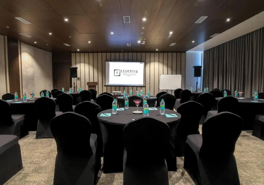 Essentia Premier Hotel Pune Wakad
