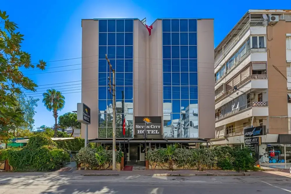 Seven City Hotel