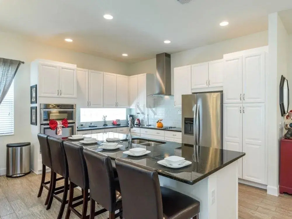 Rental near Orlando 6 Br home by RedAwning