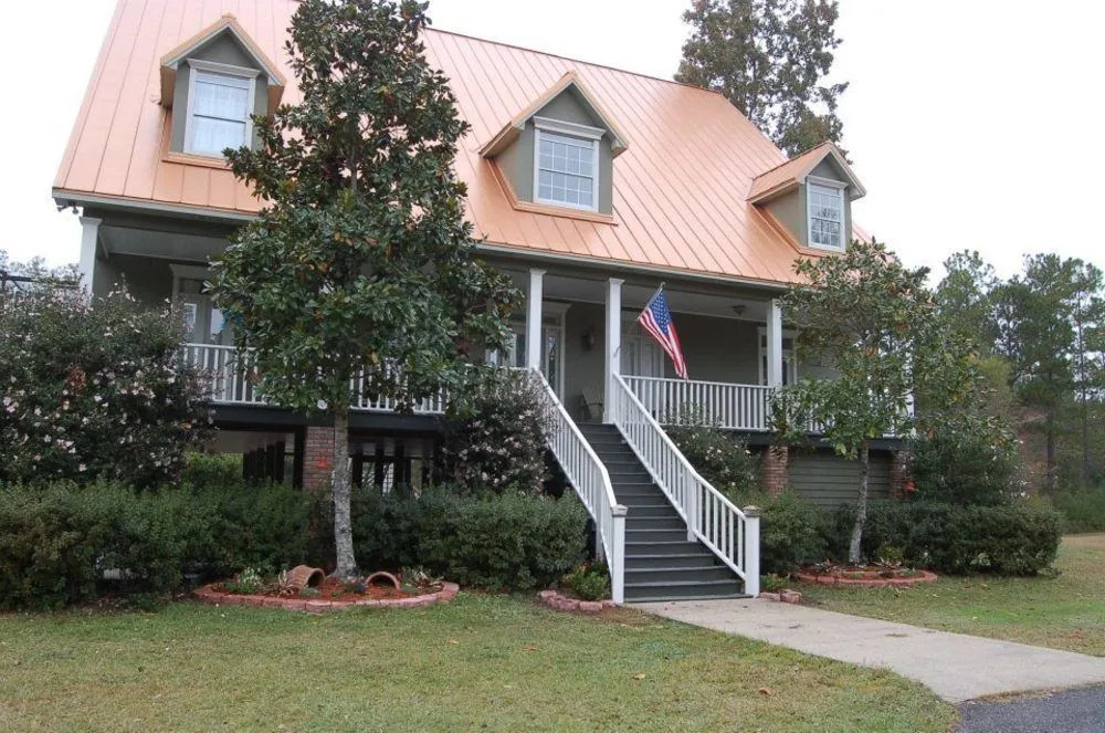 Tux Creek Inn