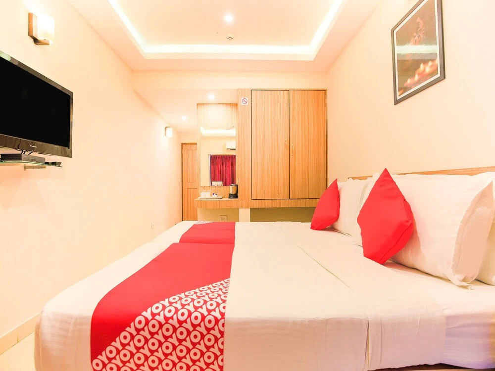 M The Business Hotel