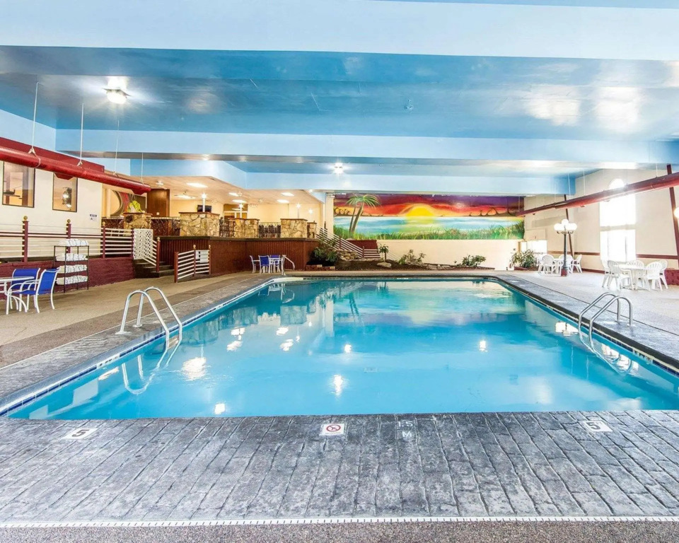 Wingate by Wyndham Marietta Conference Center Ohio