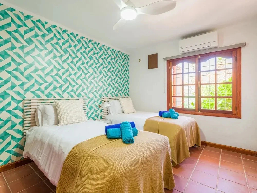 Chalet in Maspalomas with Heated Pool