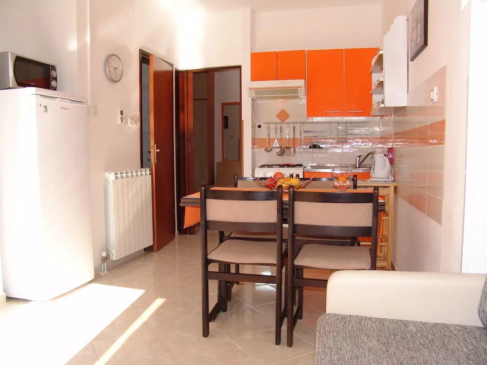 Apartments and Room Boris