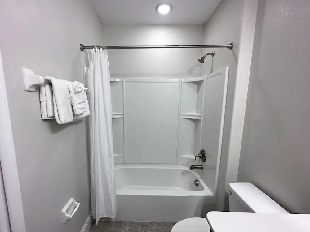 Balmoral Resort- 111kb 2 Bedroom Townhouse by RedAwning
