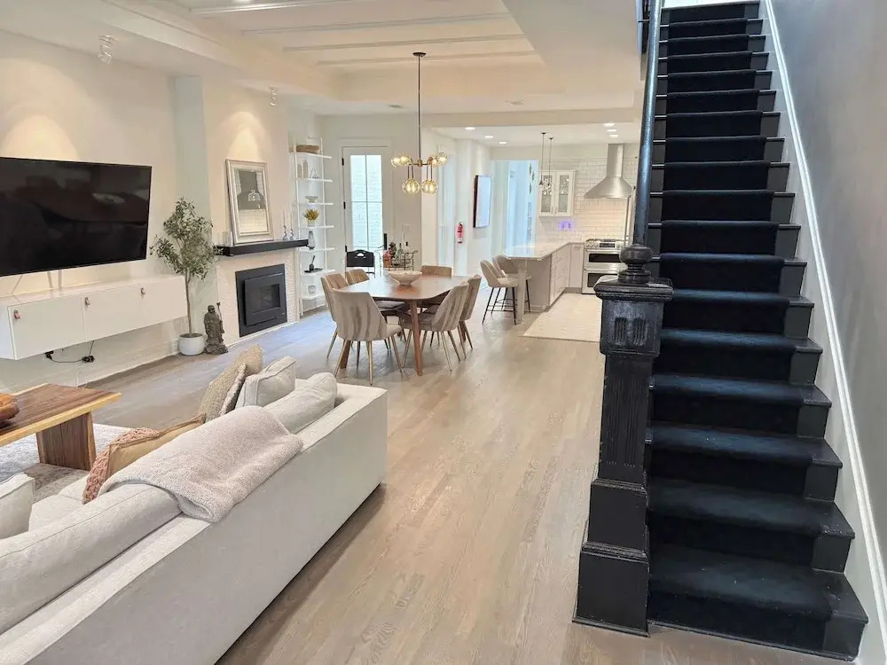 Essence of DC Vibrant Shaw With 2 Parking Slots - 4 Bedroom
