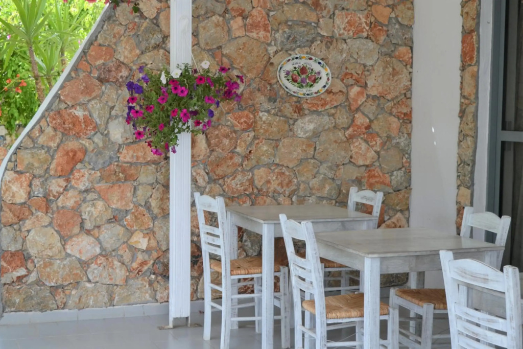 Hotel Irini