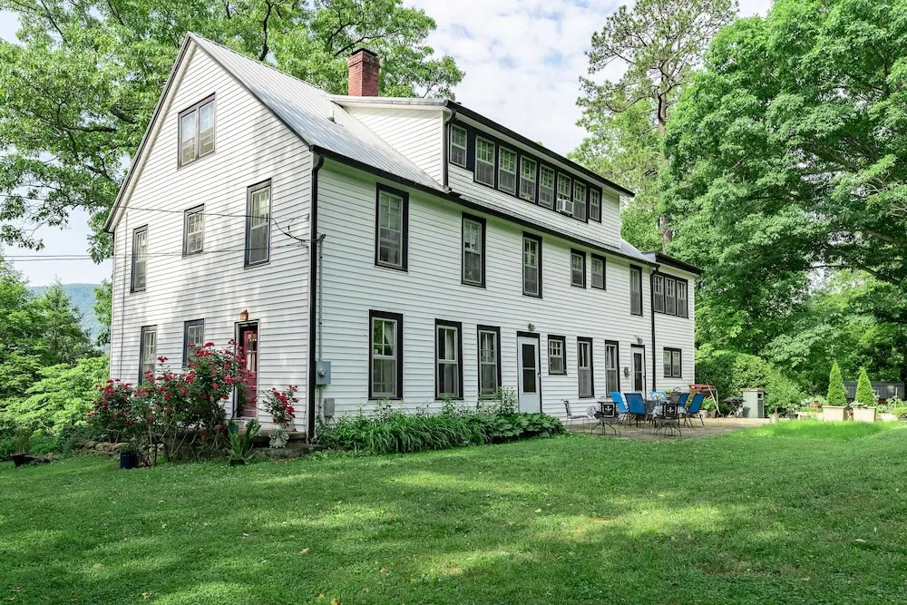 Black Mountain Inn
