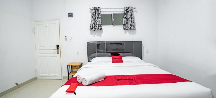RedDoorz Plus near Thamrin Plaza Medan
