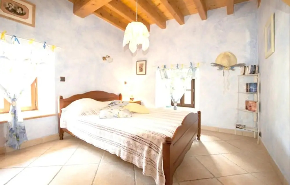 Chalet With 3 Bedrooms in Saint-andré, With Wonderful Mountain View, F