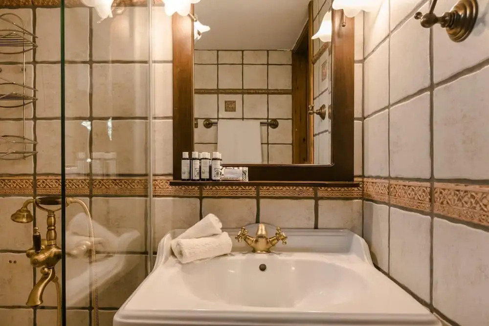 Eleonas Guest House - Olivia Garden Gem