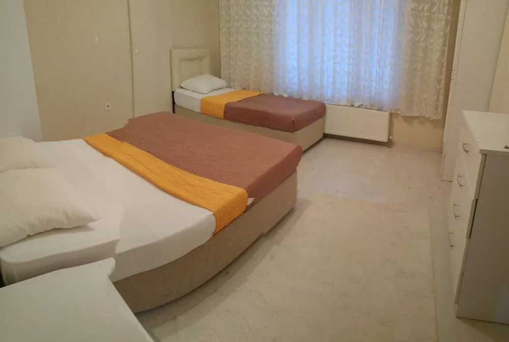 H&M Apart Otel
