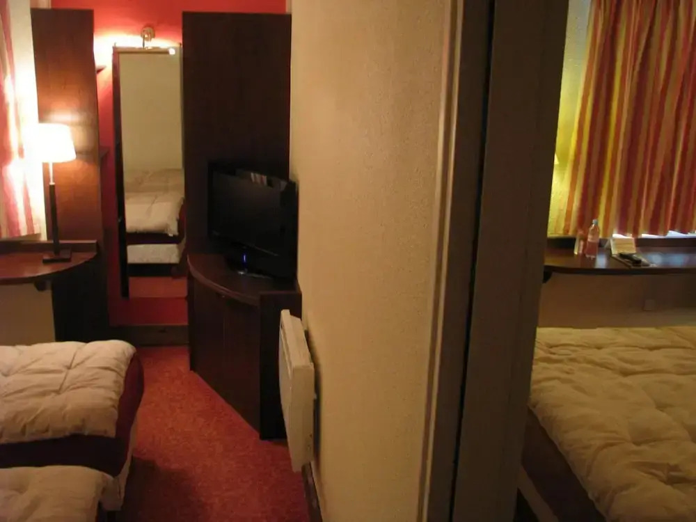 Отель Hôtel Mercator