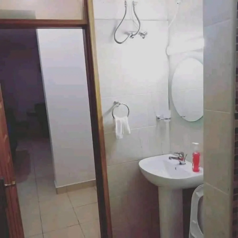 Lux Suites Seville Residency Bamburi