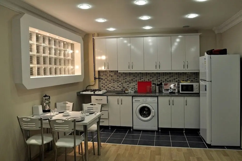 Noi Suites