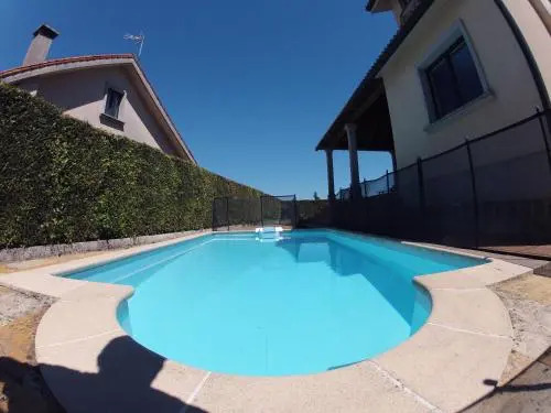 HHC - PISCINA - A 10 MINUTOS DEL CENTRO - Disponible Agosto 19- 22, únicos DIAS libres