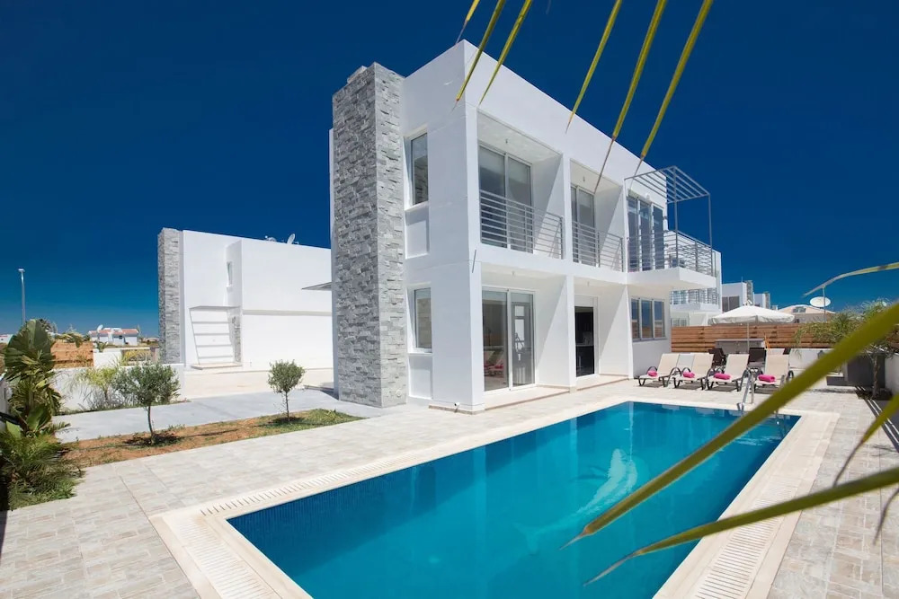 Cyprus Villa Pearl 17 Gold