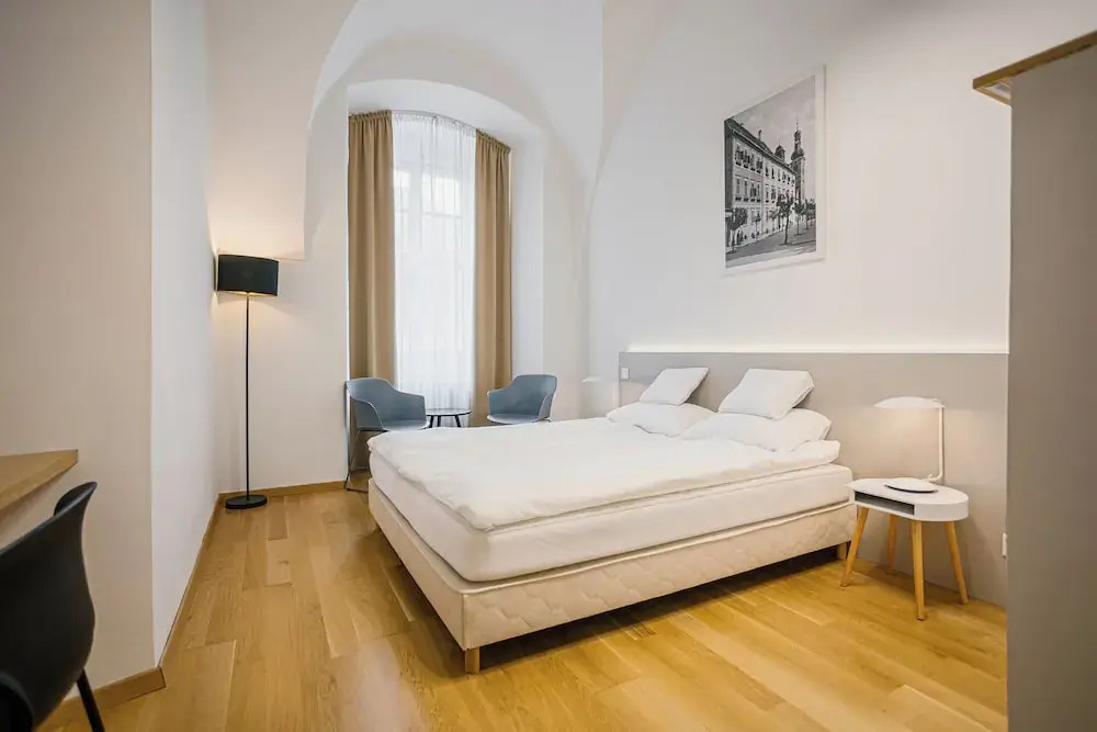 Hotel Benedict