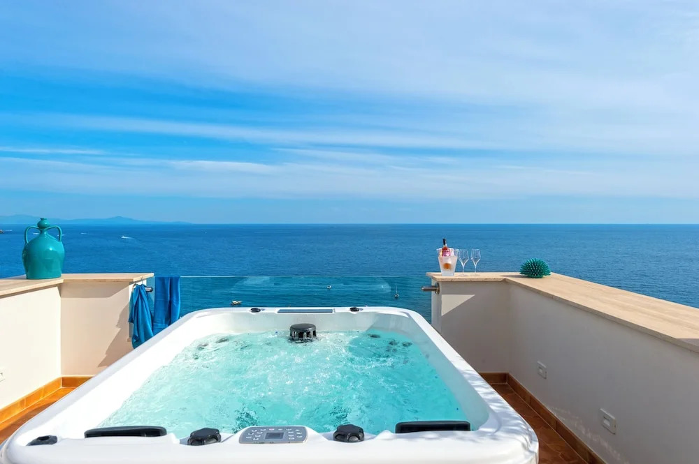 Villa Francesco Luxury Suites
