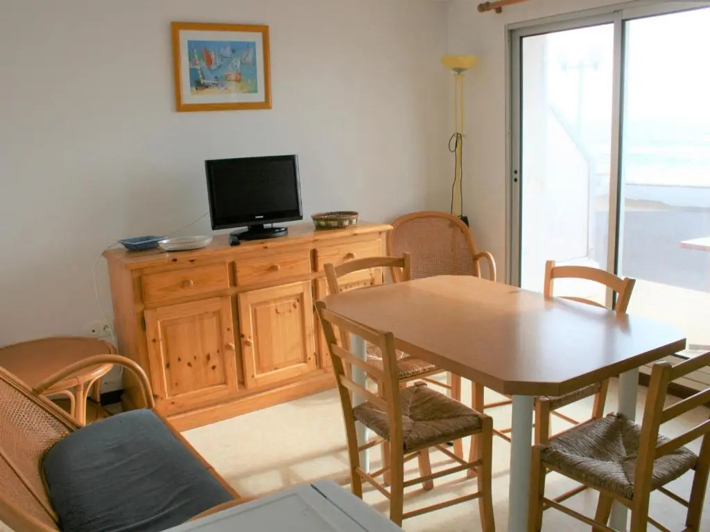 Appartement La Tranche-sur-Mer, 3 pièces, 4 personnes - FR-1-22-163