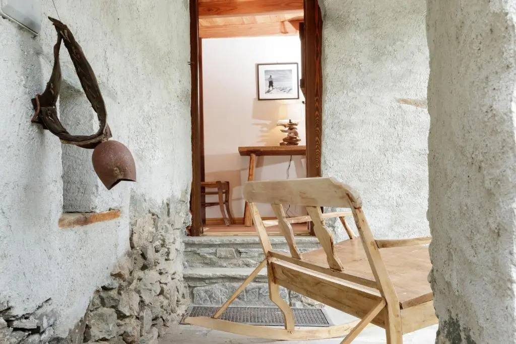 HelloChalet - Chalet da MiRo - Sunny terraces with stunning Matterhorn views, reachable on foot only