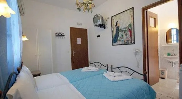Studios Bourgos