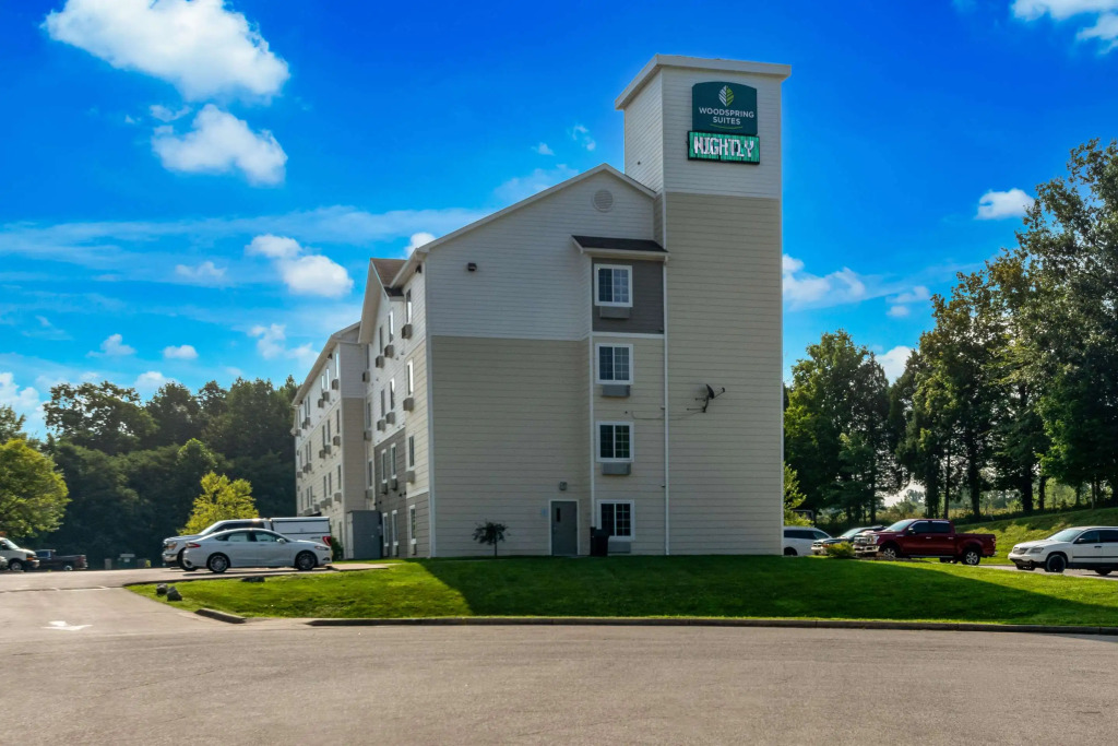 WoodSpring Suites Louisville Southeast