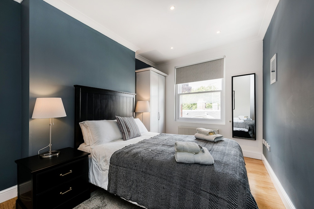 Stay At Mine - Gloucester Mansions