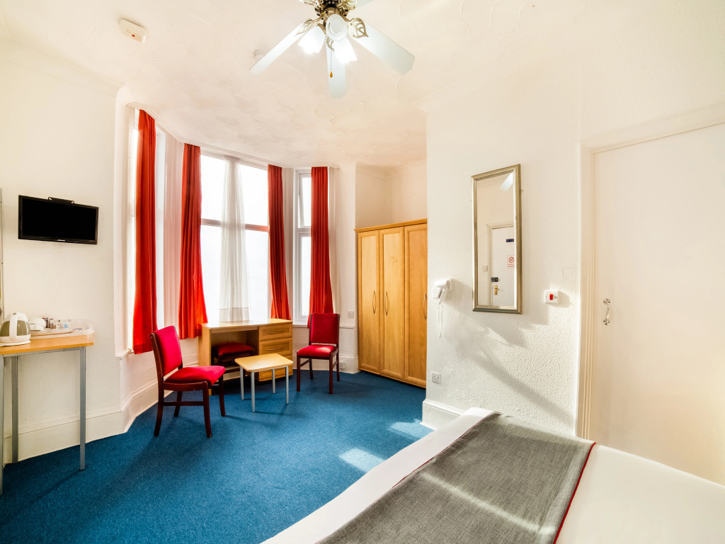Marina Hotel - Isle of Wight