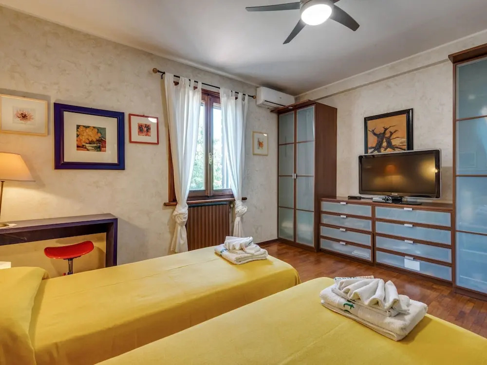 Villa in Castelbelforte near Lago di Garda