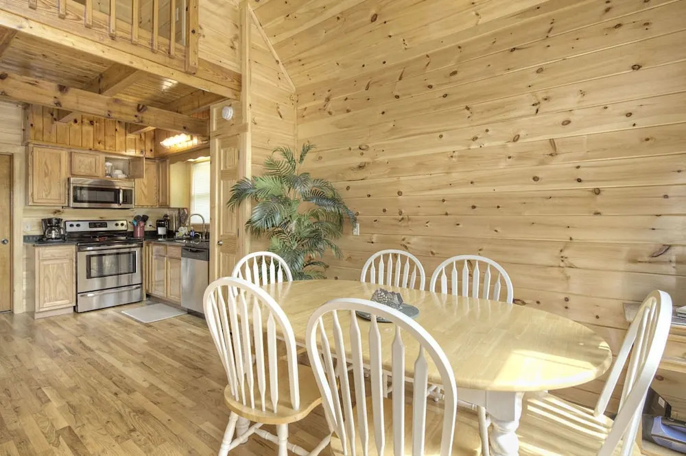 Tranquility by Heritage Cabin Rentals
