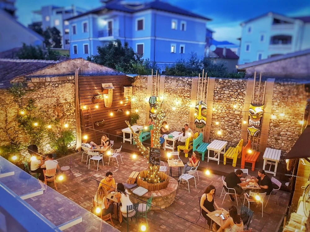 Bed Station Hostel & Bar