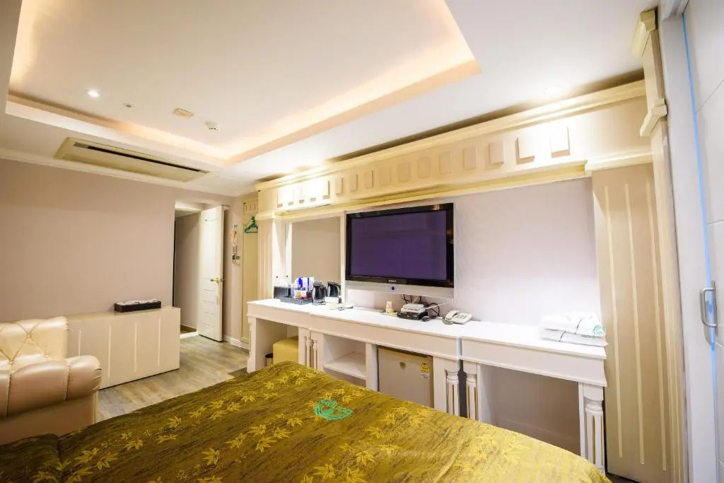 Gangneung Donga Hotel