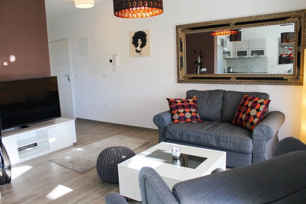 Lux Pool House - Apartment With 2 Rooms in Trogir, With Wonderful City