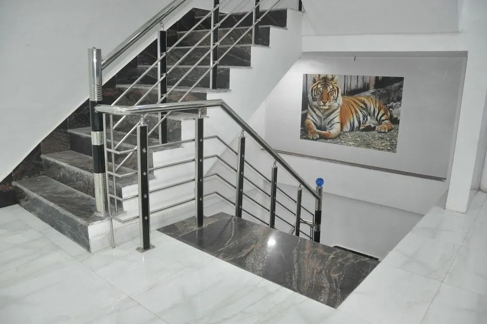 Hotel Shalimar Palace