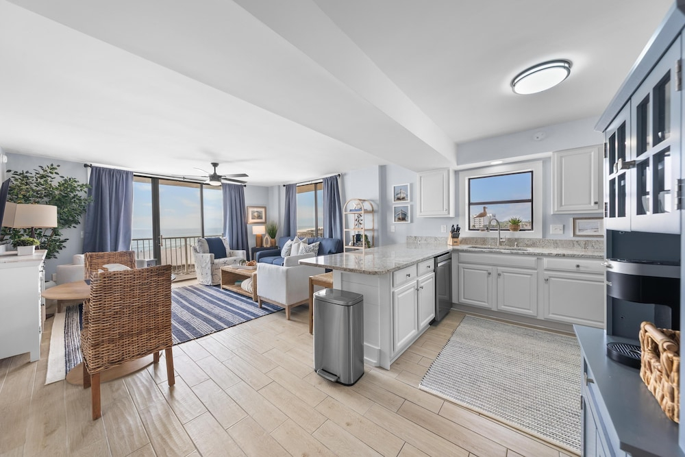 Seaside Beach & Racquet 3501