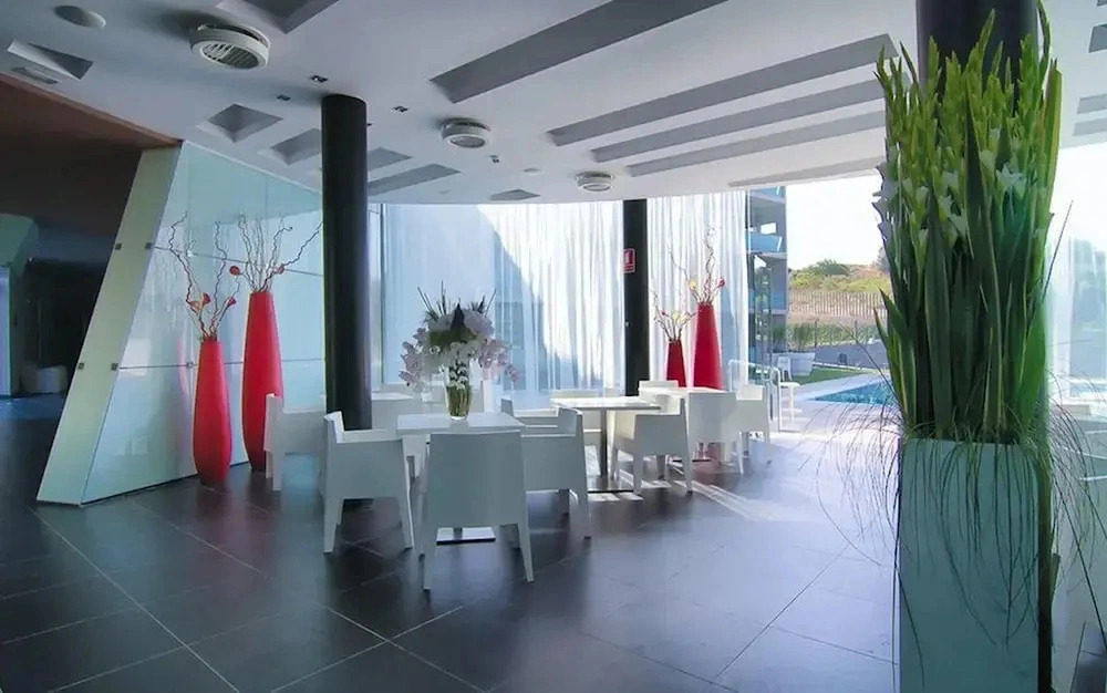 Apartment on Costa Dorada Near the Beach