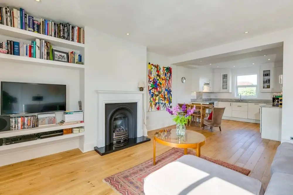 1 Bedroom West London Home