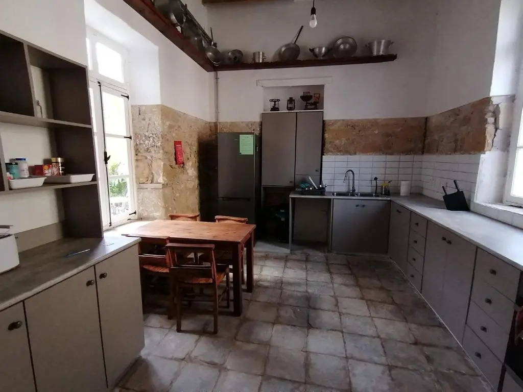Le Mat Hostel