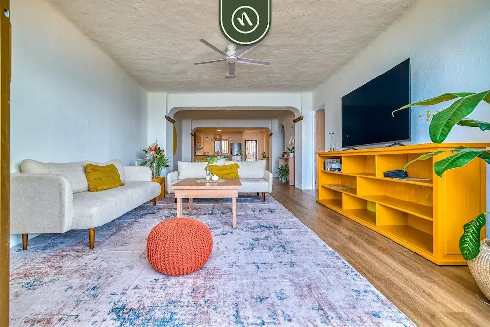 2BR Condo With Ocean View - Private Terrace