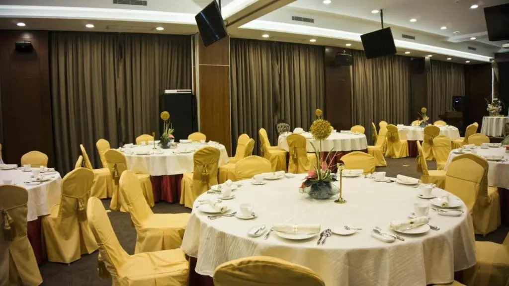 Amazing Junior Suite Space Available