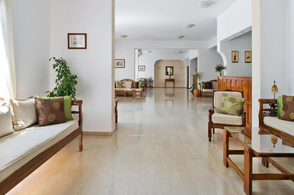 Makarios Hotel