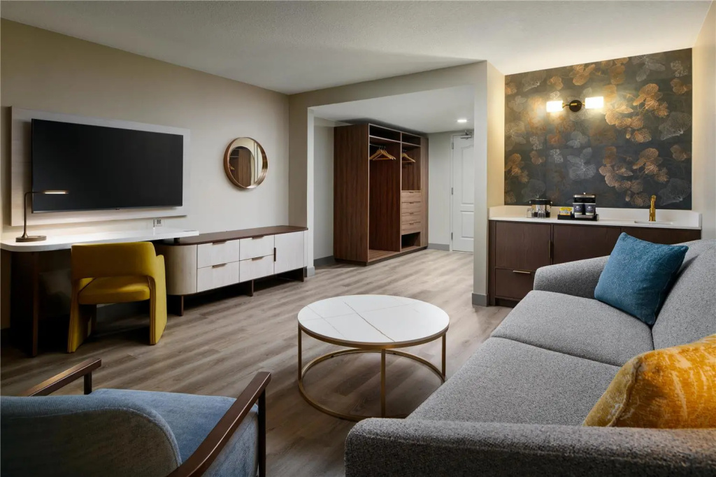 DoubleTree by Hilton Brunswick